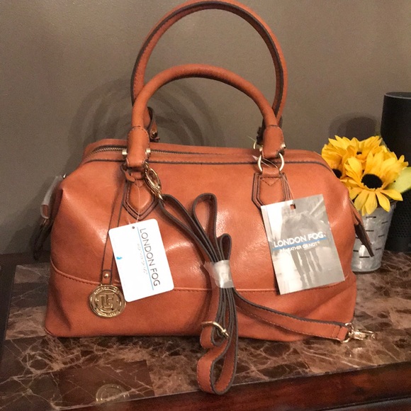 London Fog Handbags - 🦋 New! Gorgeous London Fog Duffel bag.
